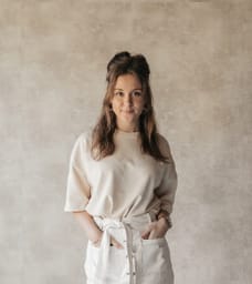 Julia de Vries - Secretary